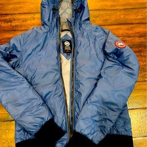 Lightweight Canada Goose Jacket, women’s size L. Like new!